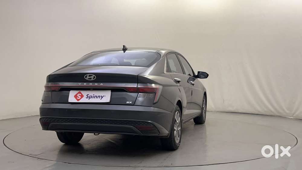 Hyundai Verna 1.5 Sx Petrol Mt, 2023, Petrol