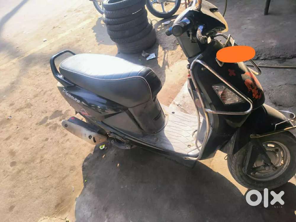 Hero Pleasure Buy Sell Second Hand Scooty in India Used Scooters in India OLX