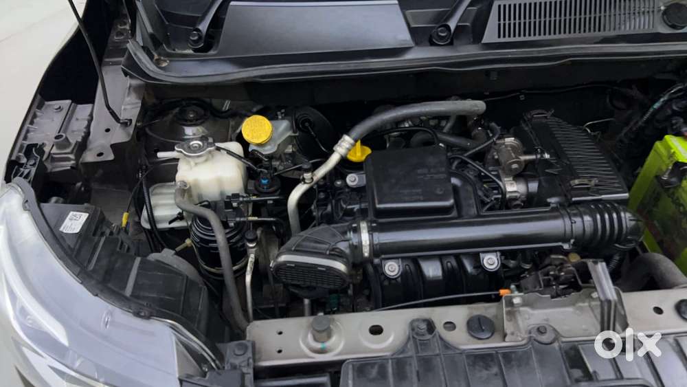 Renault Triber Rxz Easy-r Amt, 2021, Petrol