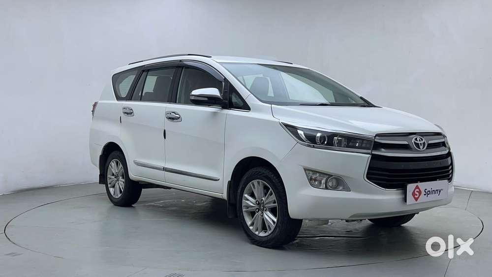 Toyota Innova Crysta 2.8 Zx At 7 Seater, 2016, Diesel