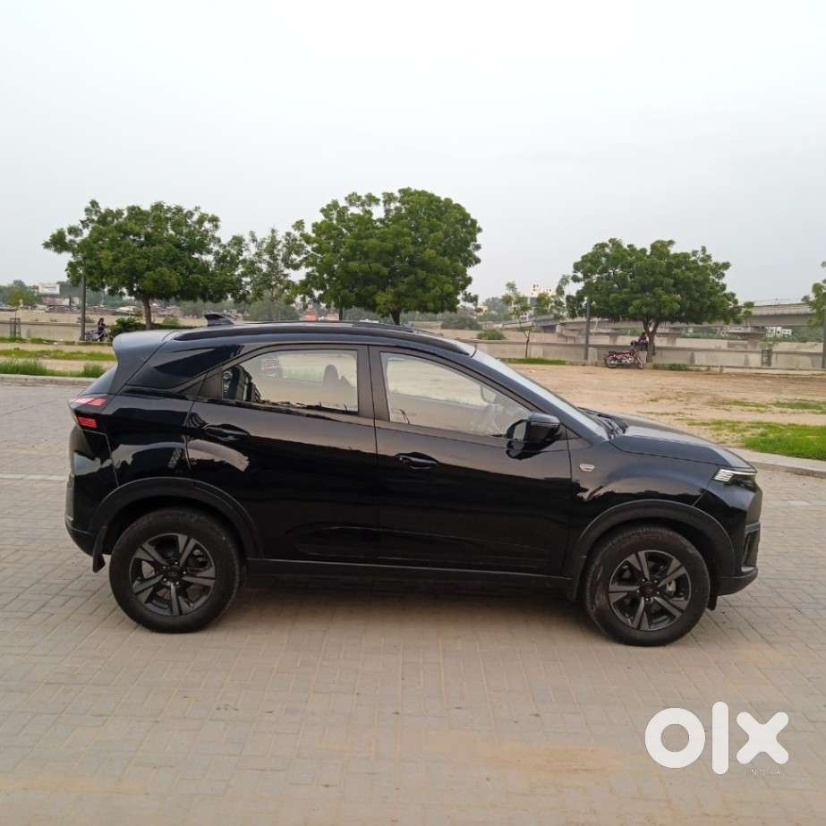 Tata Nexon Fearless Plus (ps) 1.2 Petrol Dca (adas) Red Dark Edition..