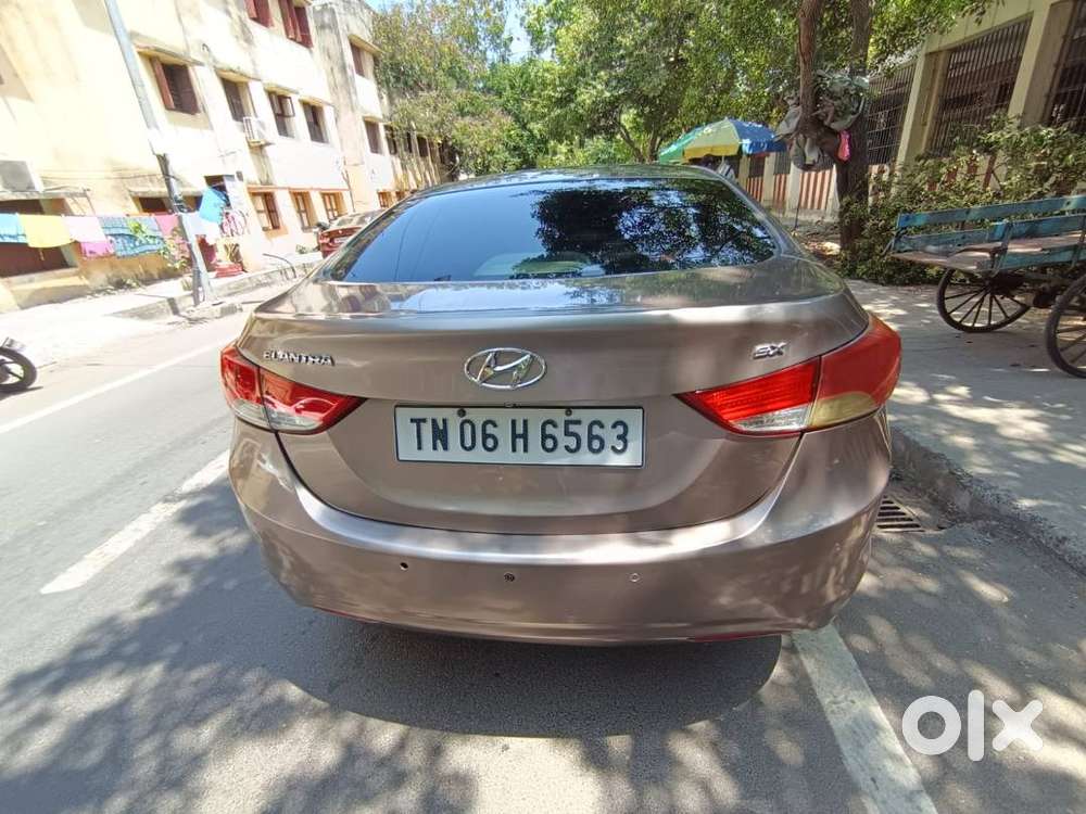 Hyundai Elantra Fluidic 1.6 Sx At 2012 Diesel Automatic