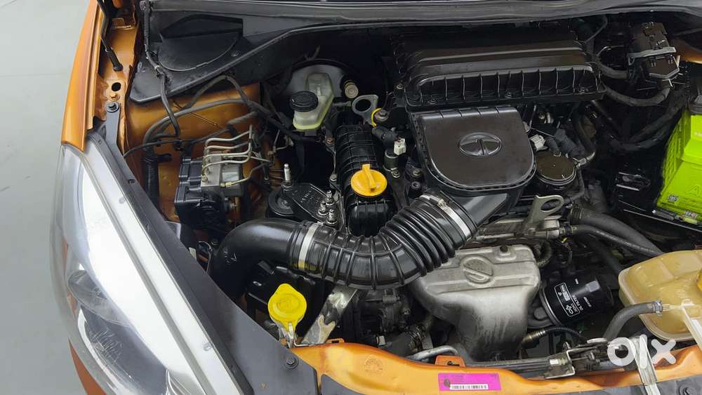 Tata Tiago Xza, 2017, Petrol