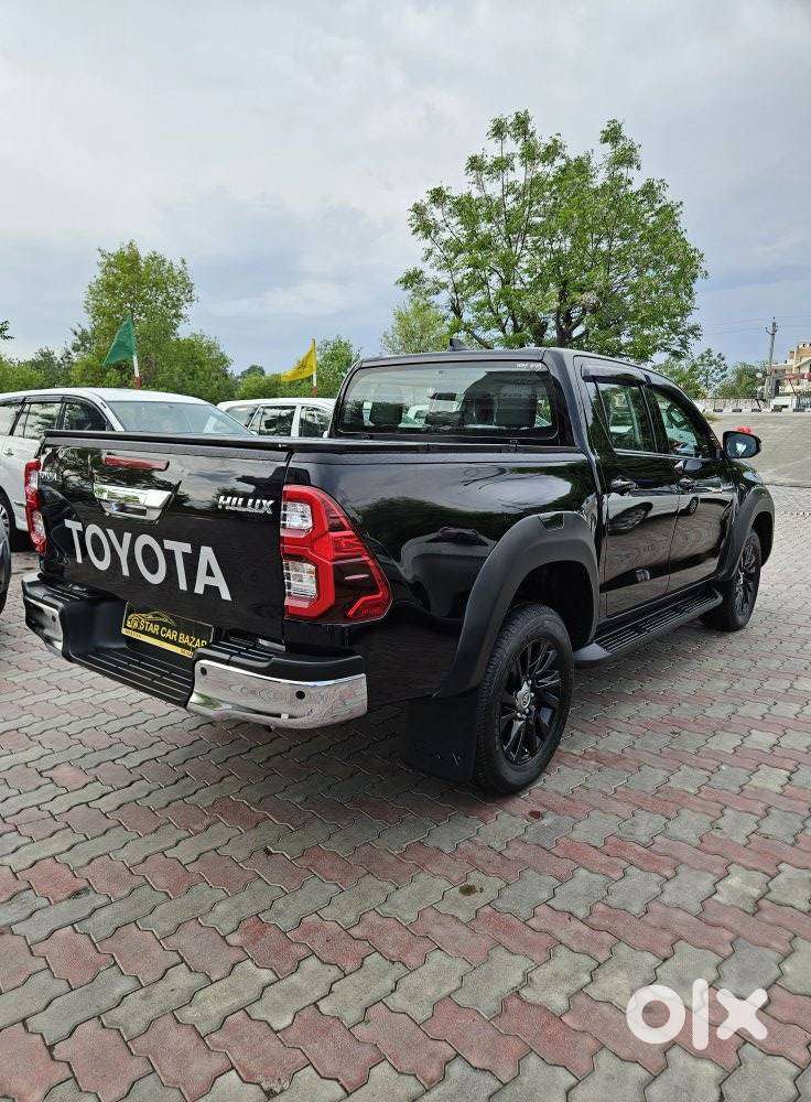 Toyota Hilux Black Edition Diesel Turbo Automatic, 2025, Diesel