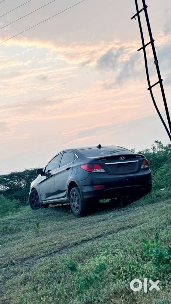 Hyundai Verna Crdi 2012
