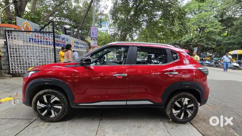 Nissan Magnite Tekna Non Turbo  Topend 2025 - 7500km Driven