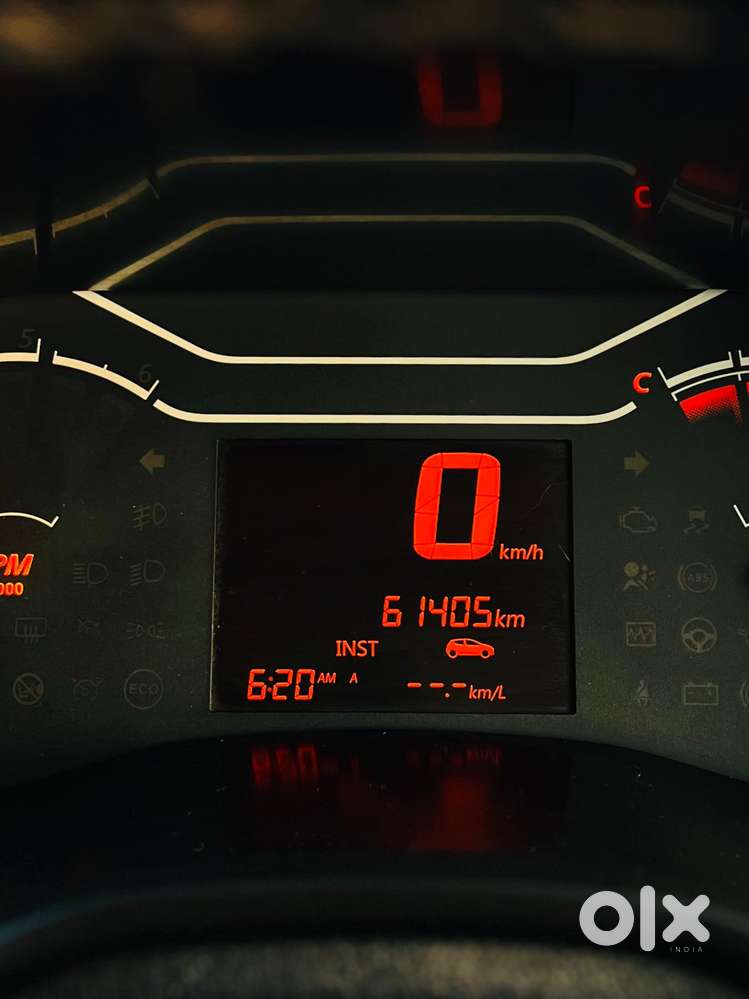 Renault Triber 1.0 Rxe, 2022, Petrol