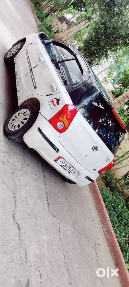 Make Toyota Year 2012 Model Etios Liva