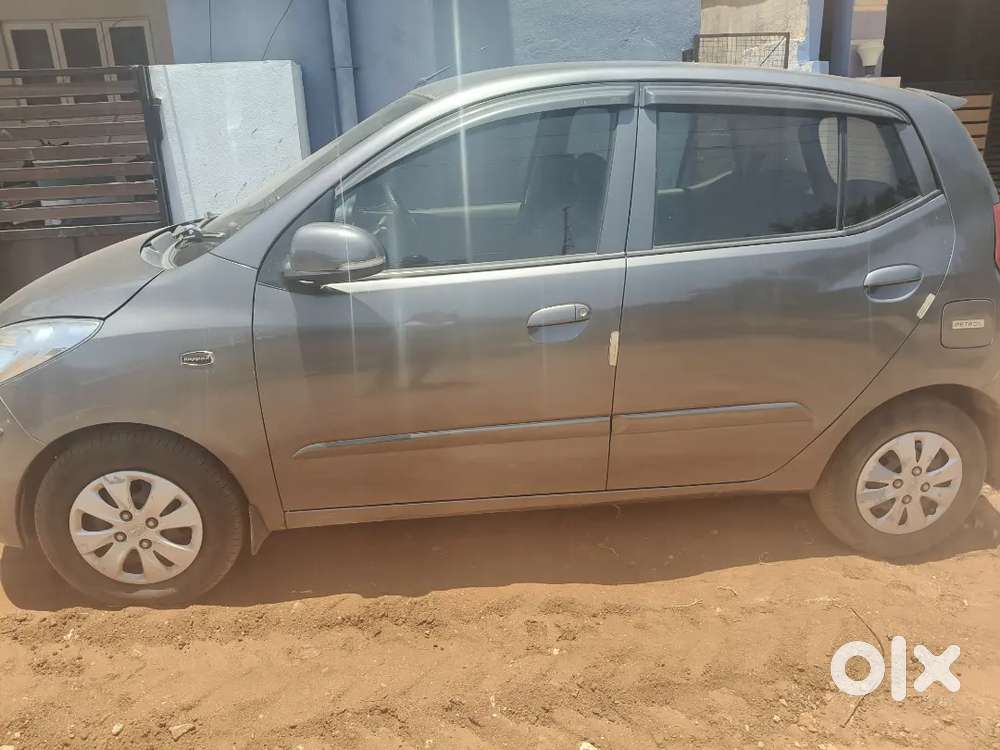 Hyundai I10 Sportz 2013 Car
