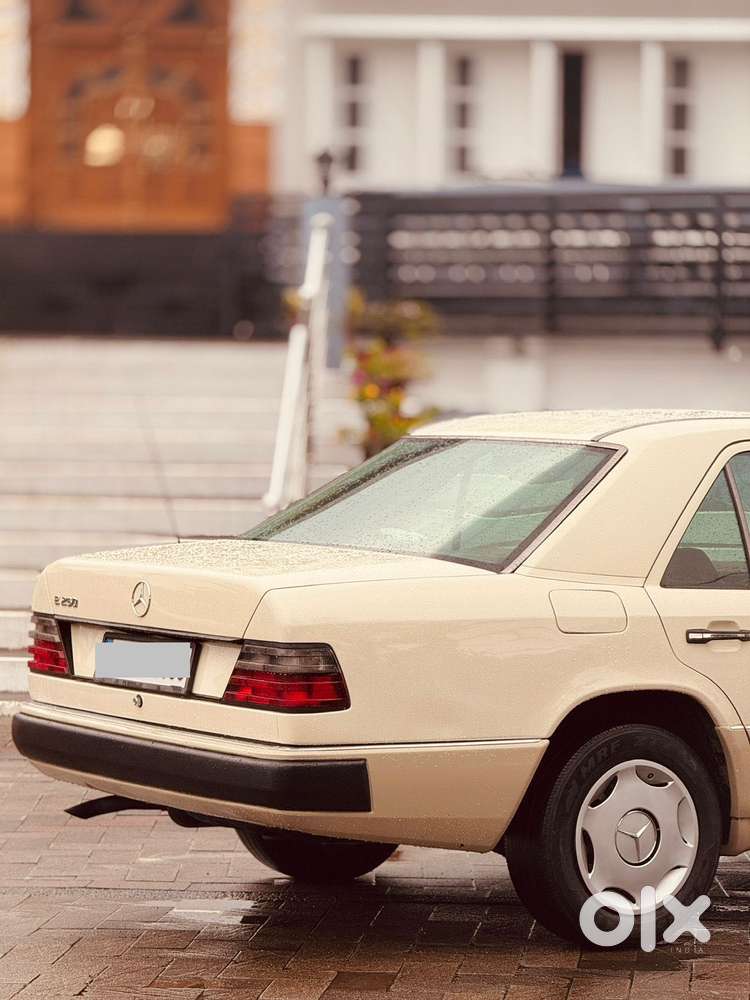 Mercedes-benz W124, 1989, Electric