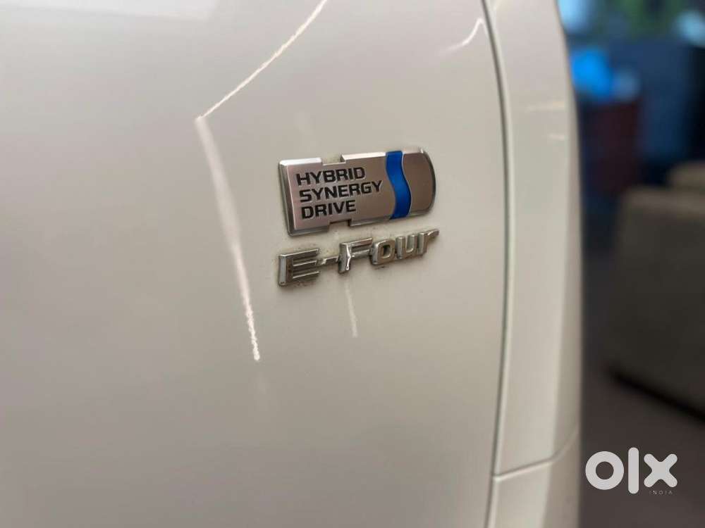 Toyota Vellfire 2.5 Hybrid, 2023, Petrol