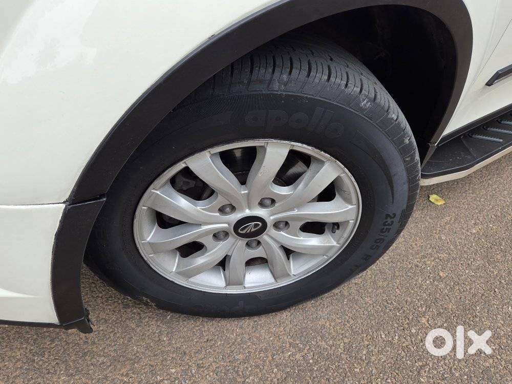 Mahindra Xuv500 2.2 W10, 2015, Diesel