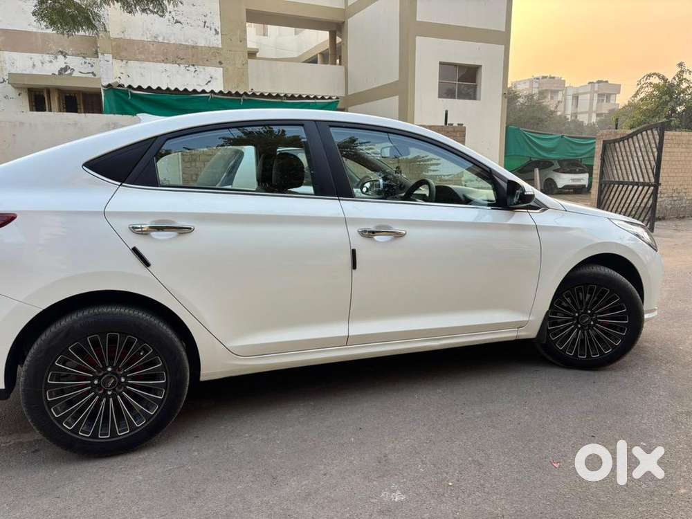 Hyundai Verna 2022 Diesel Well Maintained Price 1290000