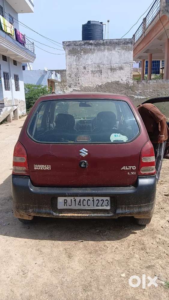 Alto 800 Wine Red Colour