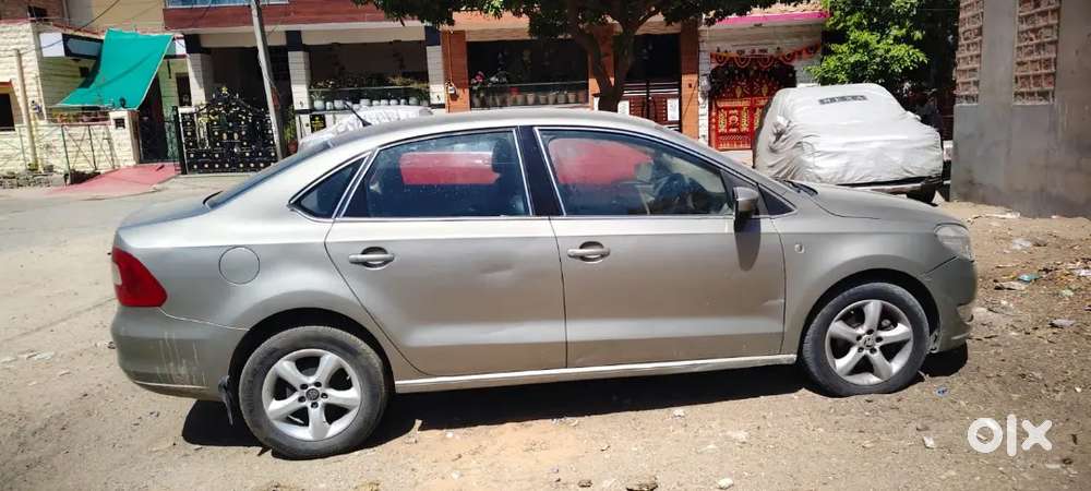 Skoda Rapid Tsi Active 2015