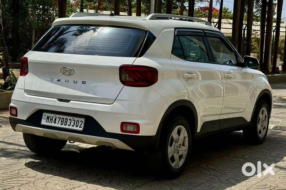 Hyundai Venue 1.2 S (o), 2021, Petrol