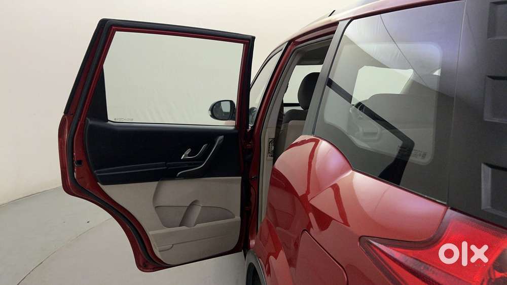 Mahindra Xuv500 W6 At, 2016, Diesel