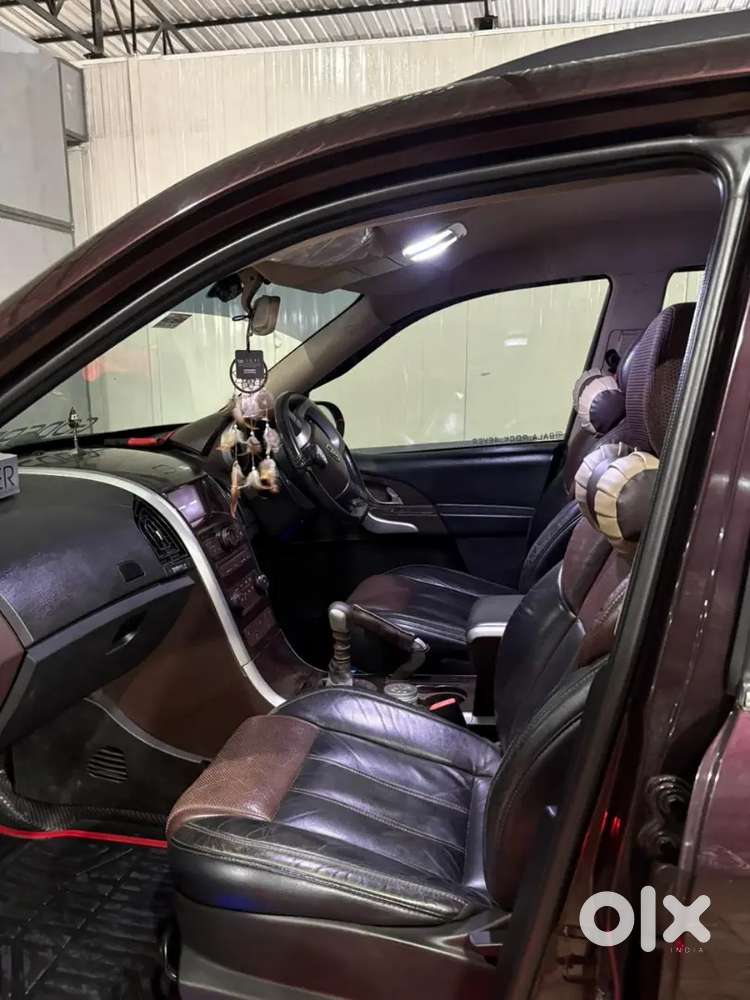 Mahindra Xuv500 2015