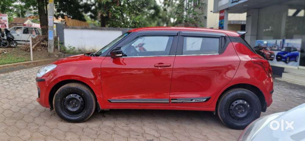 Maruti Suzuki Swift 2018 Amt Vxi, 2020, Petrol