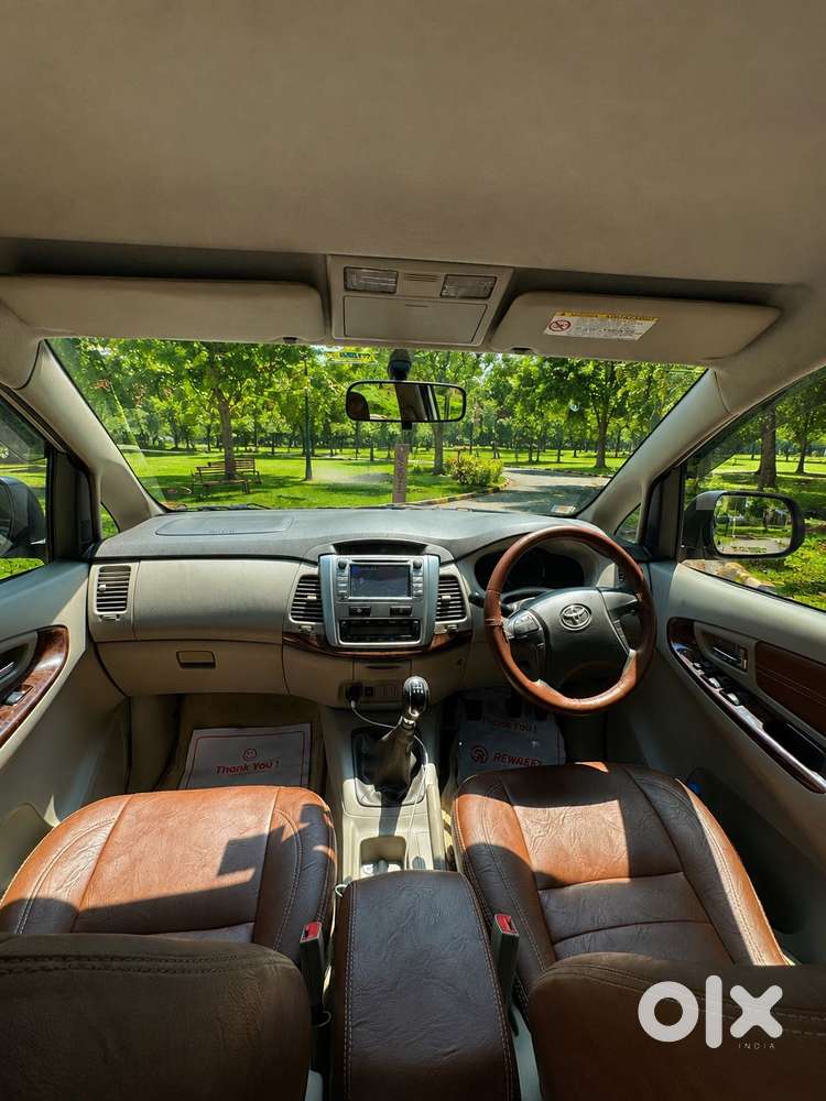 Toyota Innova 2.5 E Diesel Ms 7-seater, 2014, Diesel
