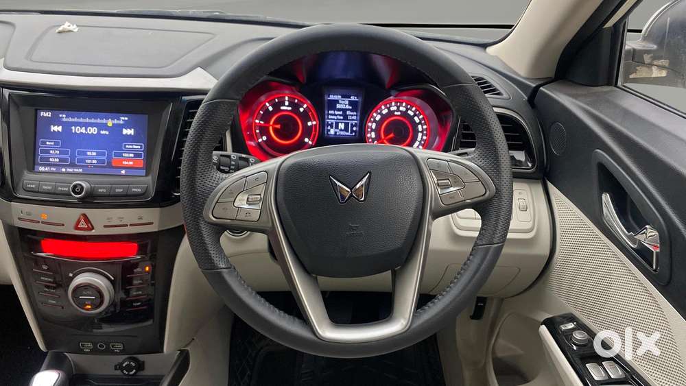Mahindra Xuv300 W8 Option Diesel, 2023, Diesel