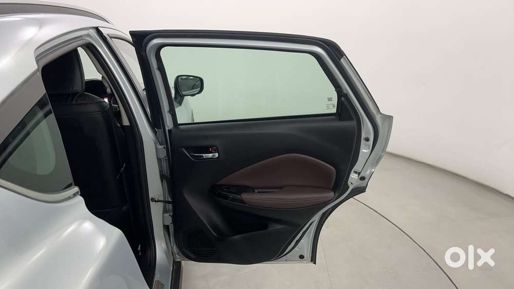 Maruti Suzuki Fronx Alpha 1.0l Turbo 6 At, 2023, Petrol