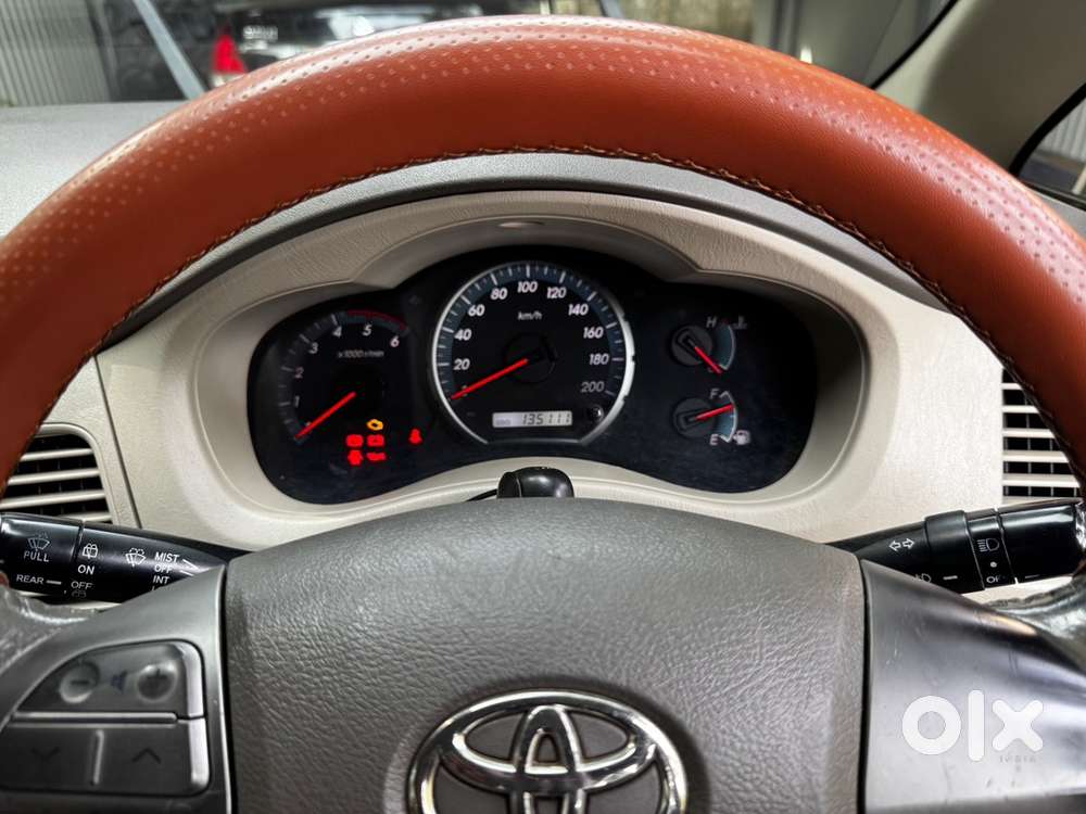 Toyota Innova Diesel 2012