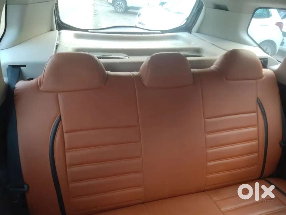 Original Car. Comfortable, Luxury Feel Type Xuv Genuine Screech