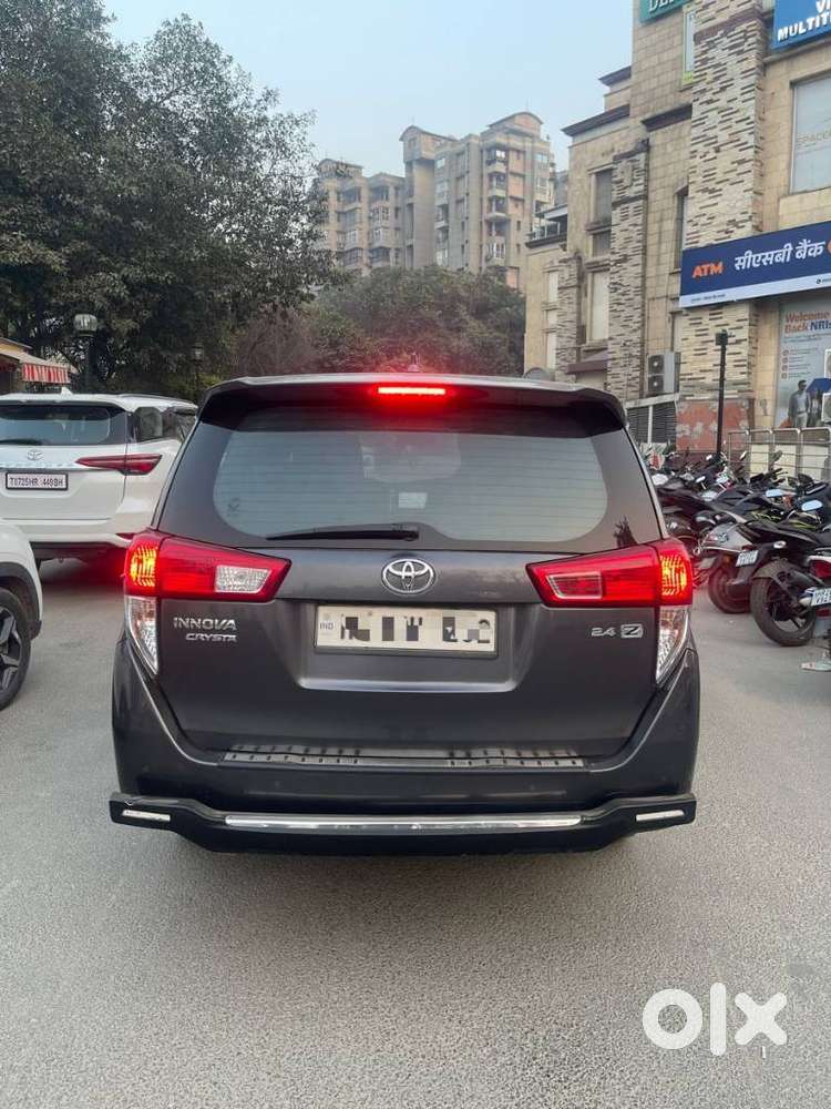 Toyota Innova Crysta 2.8z Automatic, 2022, Diesel