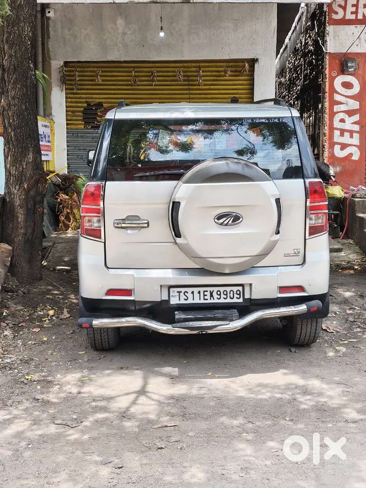 Mahindra Tuv 300 2017 T8