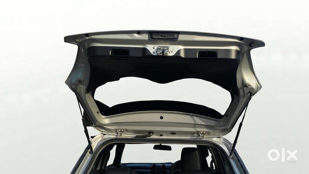 Maruti Suzuki Swift Amt Vxi, 2020, Petrol