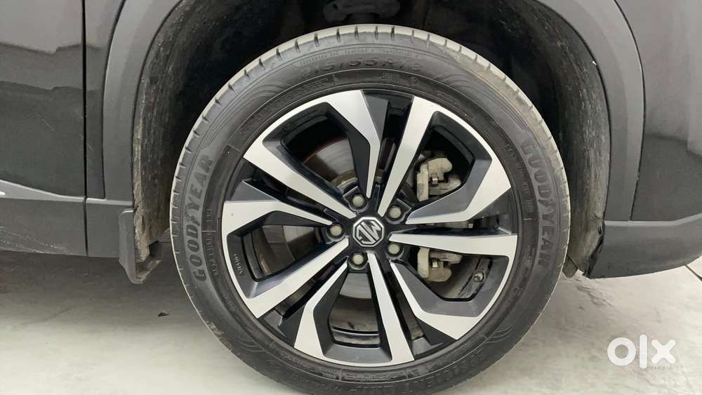Mg Hector Plus Savvy Pro 1.5 Turbo Petrol Cvt 7 Str, 2023, Petrol