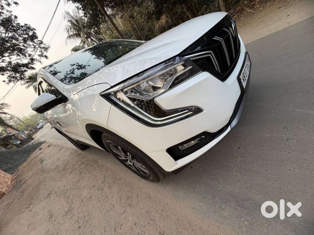 Mahindra Xuv700 2.2 Ax 7 Diesel Mt Luxury Pack Str, 2025, Diesel