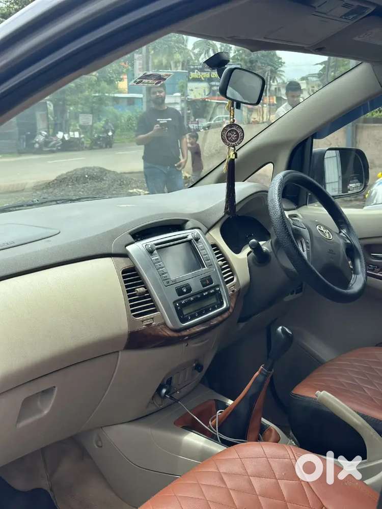 Toyota Innova Diesel 2012 Second Hand