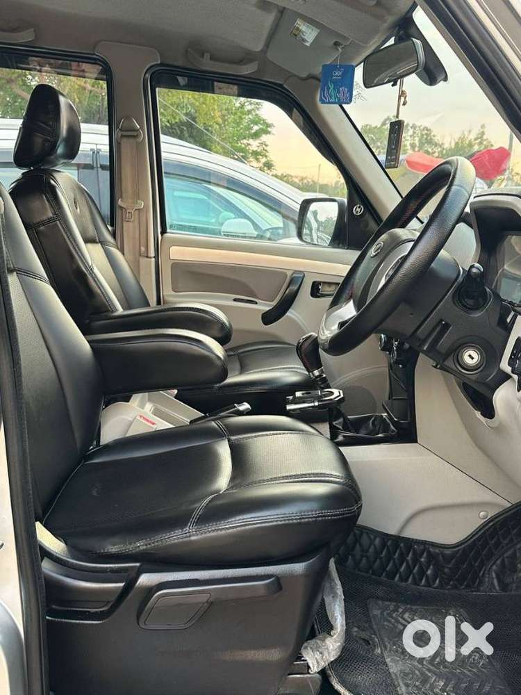 Mahindra Scorpio Intelli Hybrid S10, 2016, Diesel