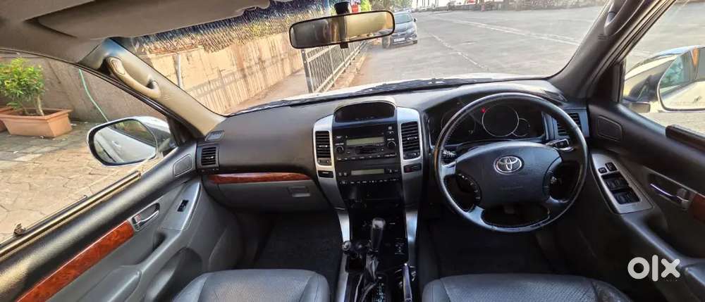 Showroom Condition Toyota Land Cruiser Prado Vx Automatic 4.0cc V6