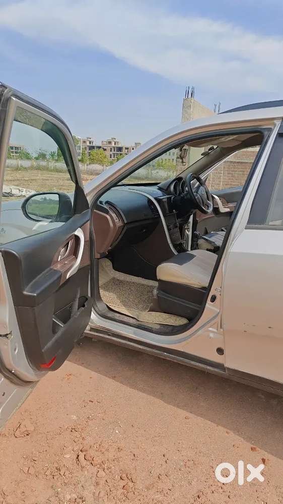 Mahindra Xuv500 2014