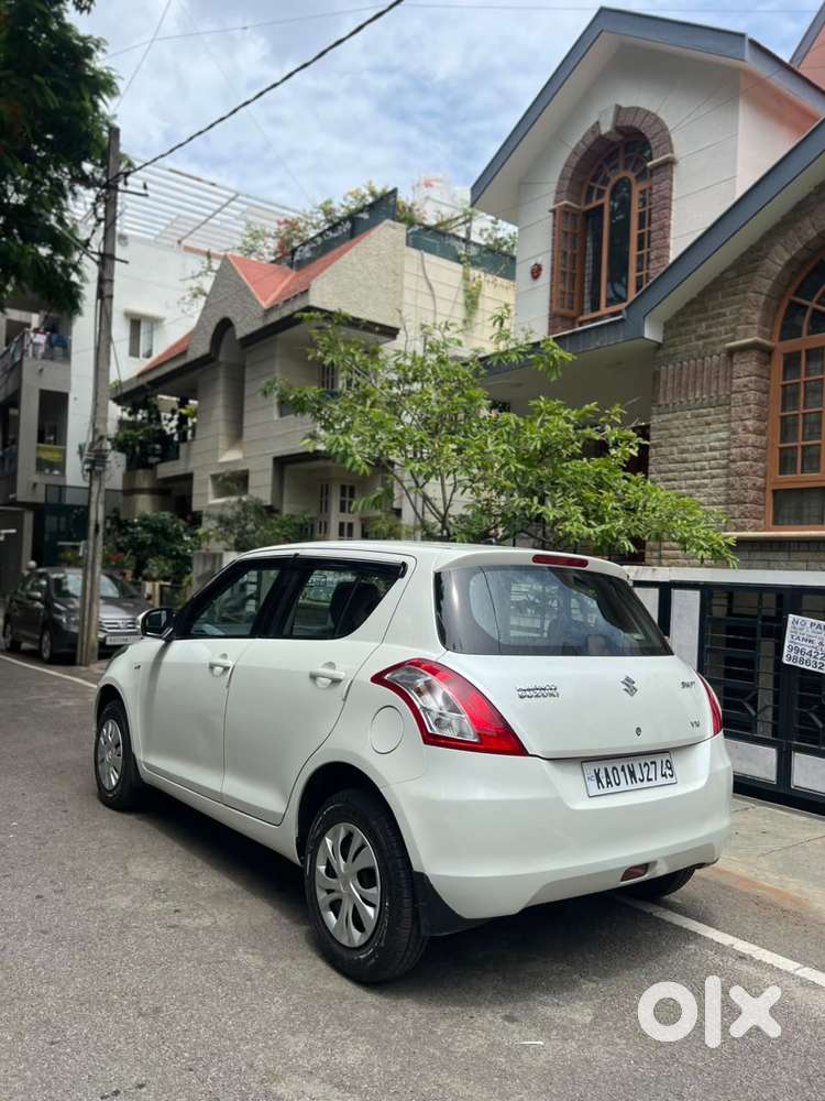 Maruti Suzuki Swift Vxi + Manual, 2014, Petrol