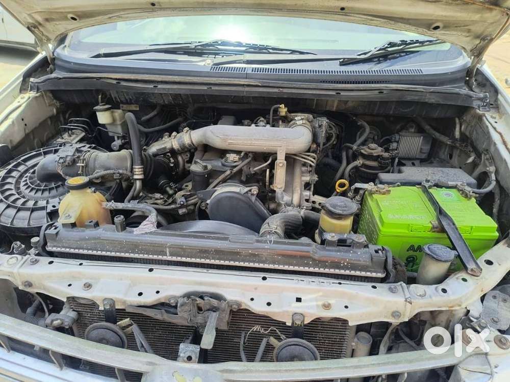 Toyota Innova 2.5 E Diesel Ps 7-seater, 2012, Diesel