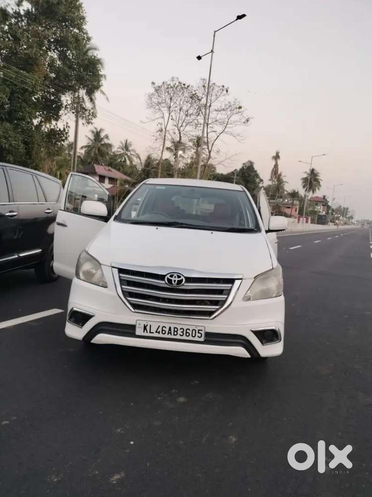 Toyota Innova 2013
