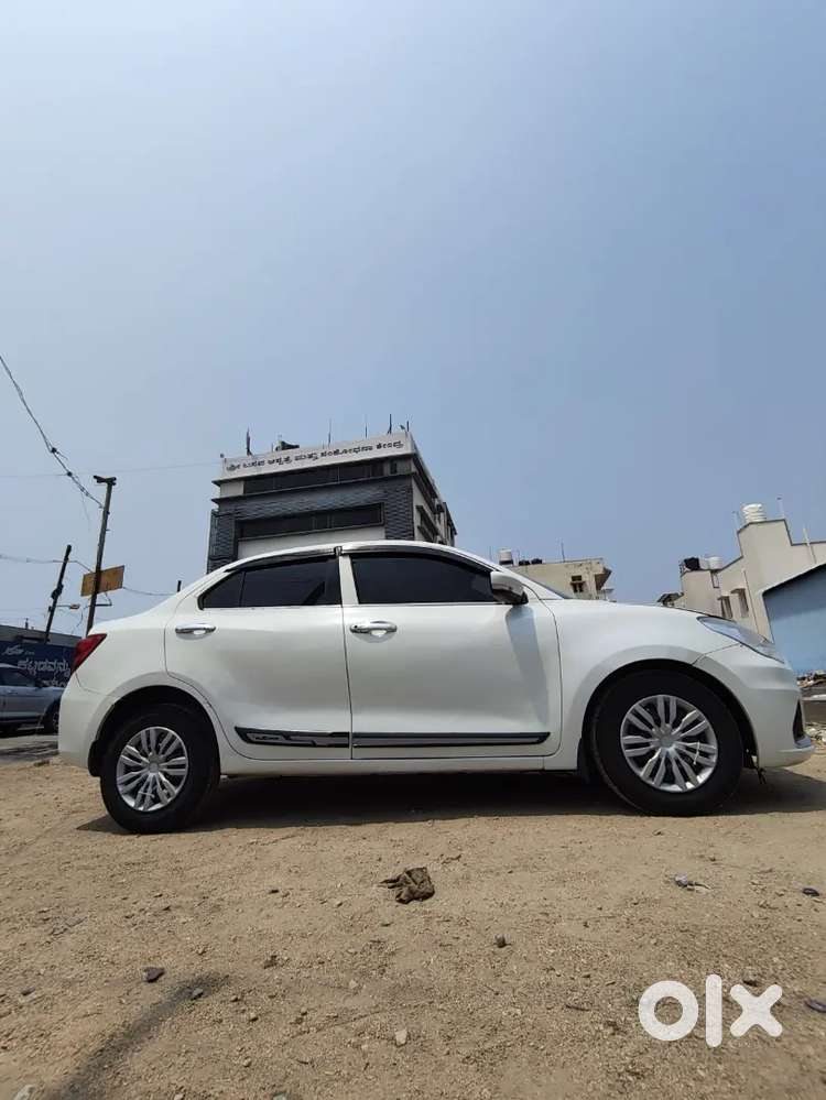Maruti Suzuki Swift Dzire 2017 Diesel 128000 Km Driven