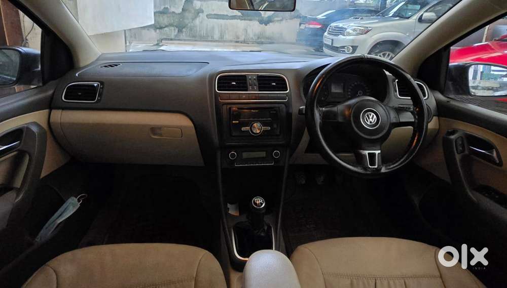 Volkswagen Vento Celeste 1.6 Highline, 2011, Petrol