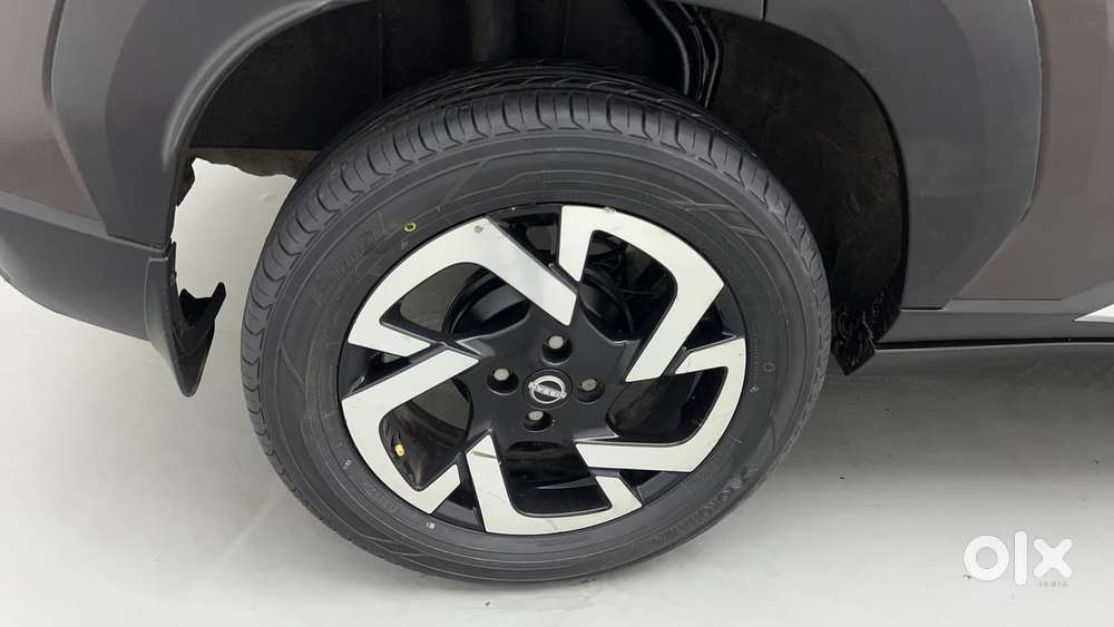 Nissan Magnite 1.0 Xv Turbo Cvt, 2022, Petrol