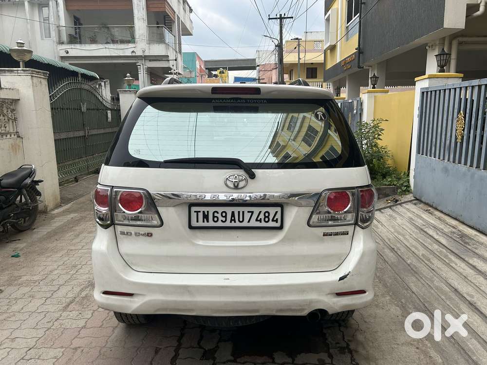 Toyota Fortuner 4x2 Manual, 2013, Diesel