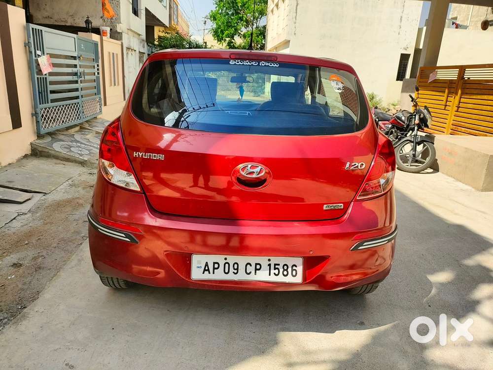 Hyundai I20 2013 Petrol 80000 Km Driven