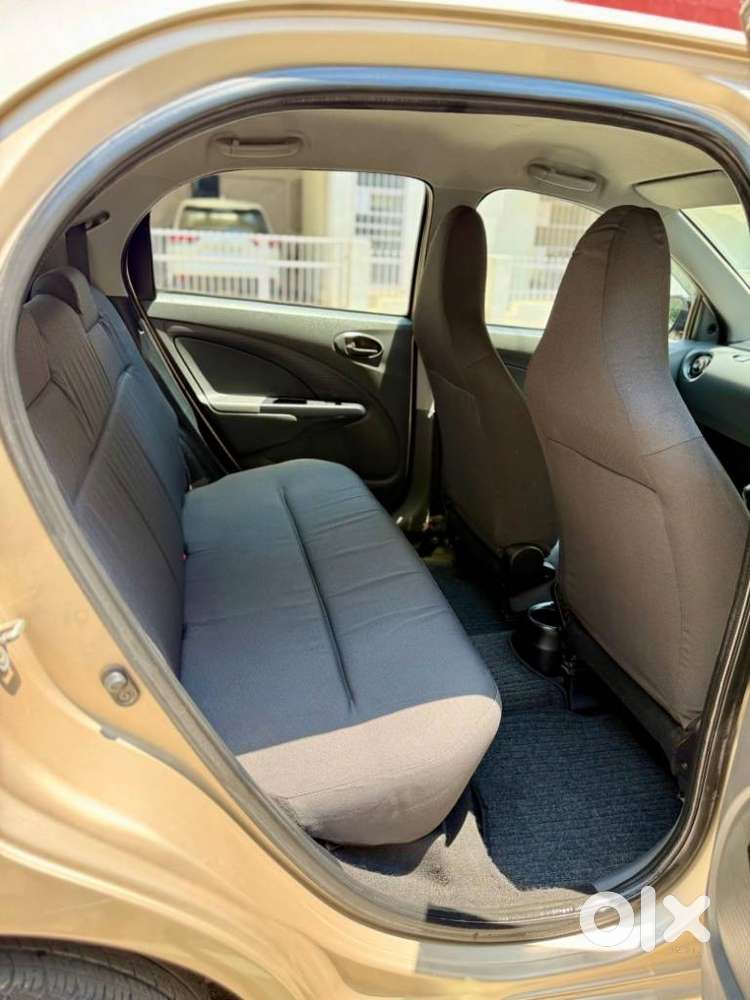 Toyota Etios Liva 2013-2014 G, 2012, Petrol