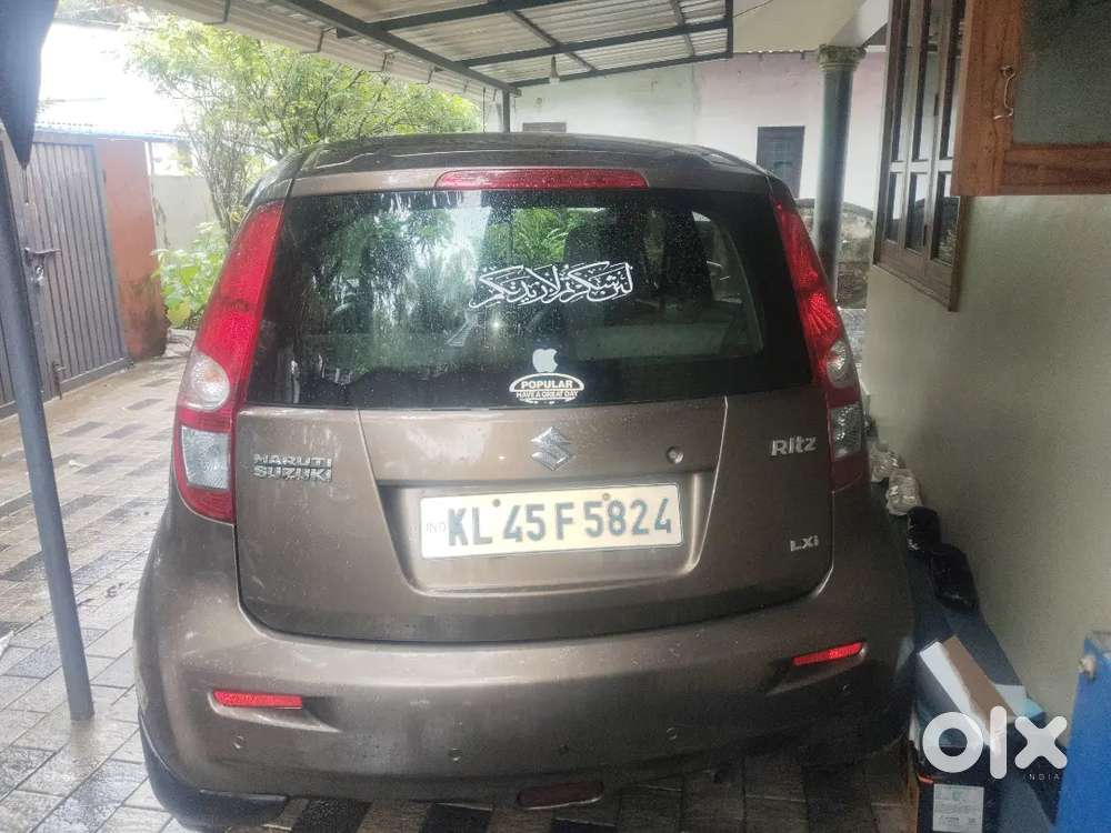 Maruti Suzuki Ritz 2011 Lxi Petrol Manual