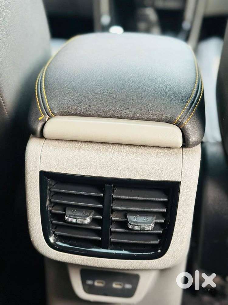 Skoda Kushaq 1.0 Tsi Style, 2022, Petrol