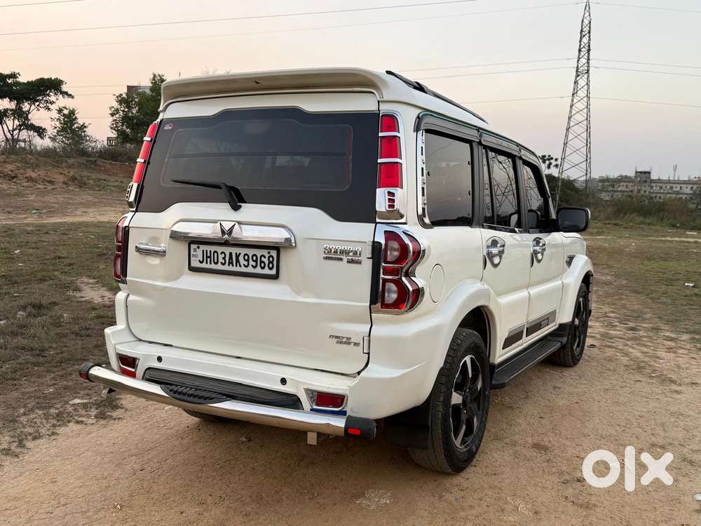 Mahindra Scorpio Classic 2.2 S 11 Mt 7 Str, 2023, Diesel