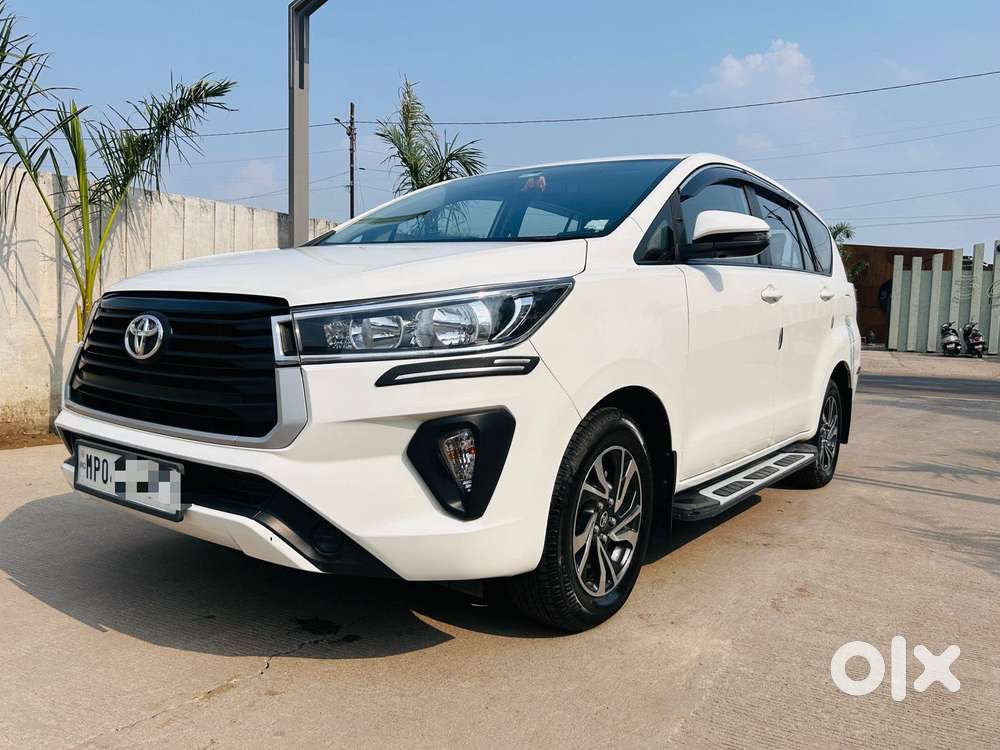 Toyota Innova Crysta 2.4 Gx Limited Edition At 8 Str, 2023, Petrol